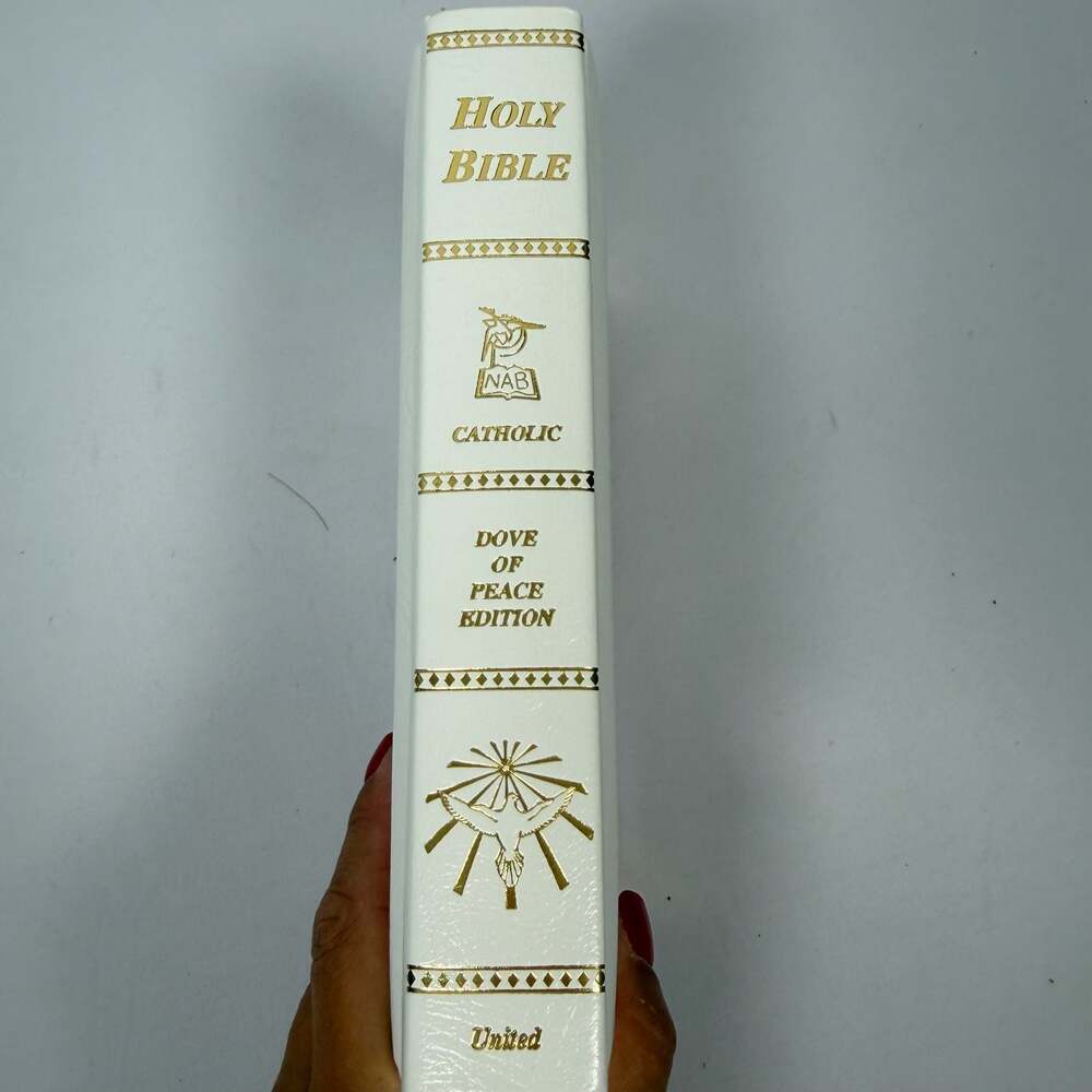 New American Bible Dove of Peace Catholic Edition Memorial Bible - Picture 2 of 9